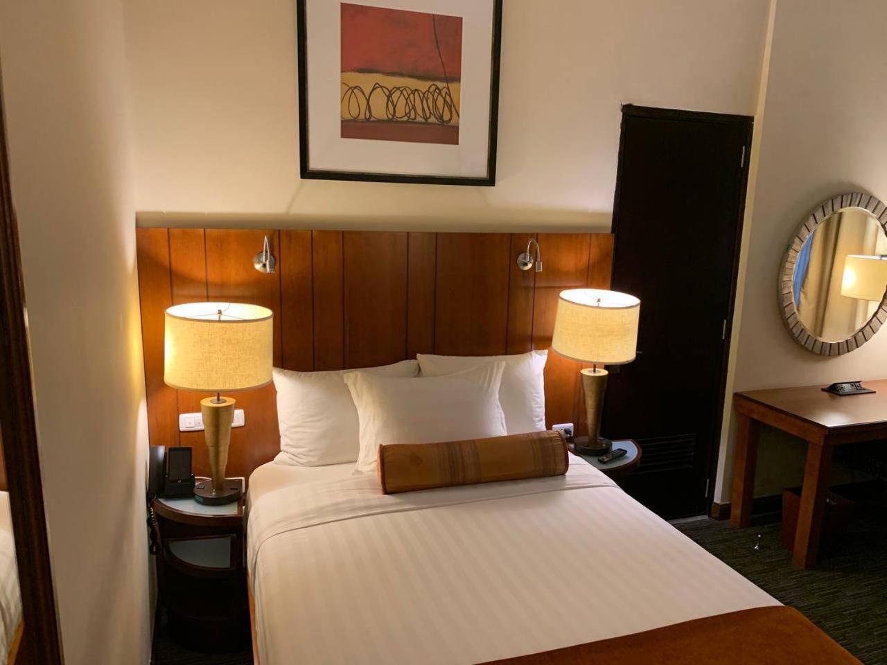 The Hub Hotel Аддис-Абеба Экстерьер фото